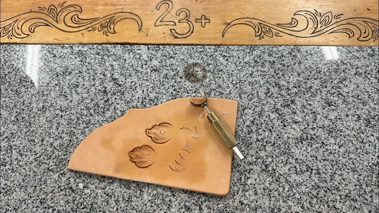 How to add depth to a petal with decorative cuts