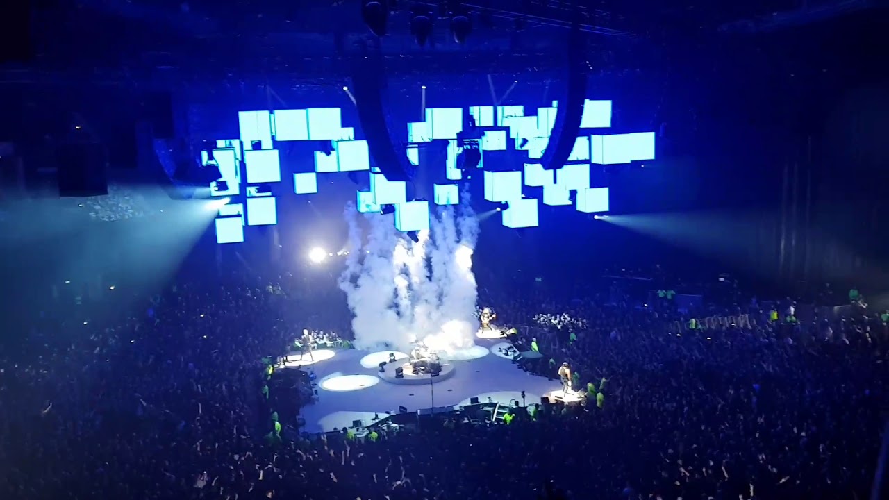 Metallica - Nothing Else Matters & Enter Sandman @ Hydro, Glasgow 26.10.17