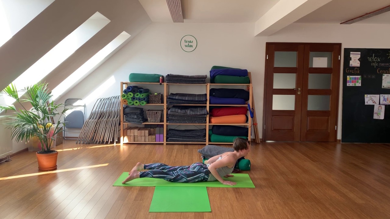 Dynamiczna Vinyasa i Joga Nidra na Koniec