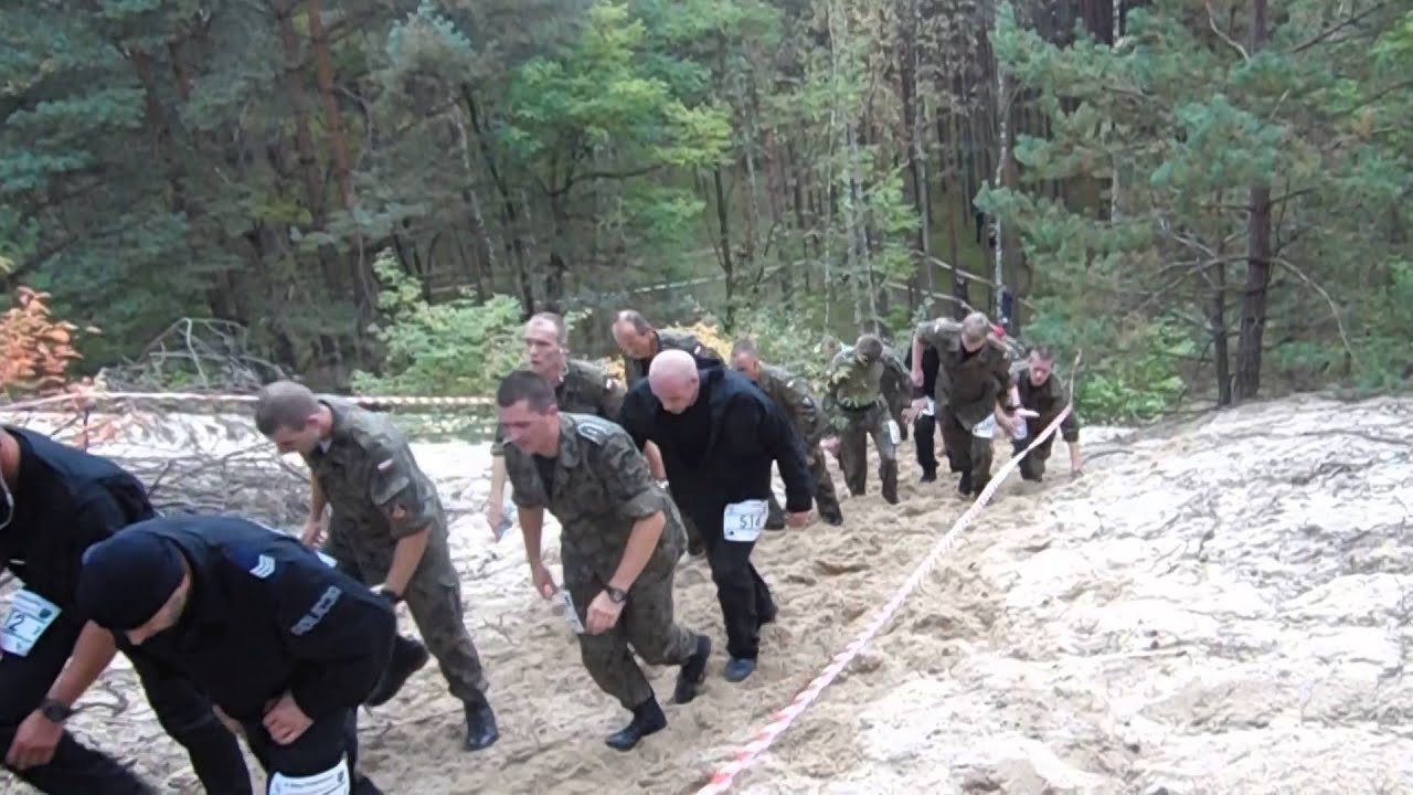 18 Przełajowy Bieg o Nóż Komandosa 2014 - górka