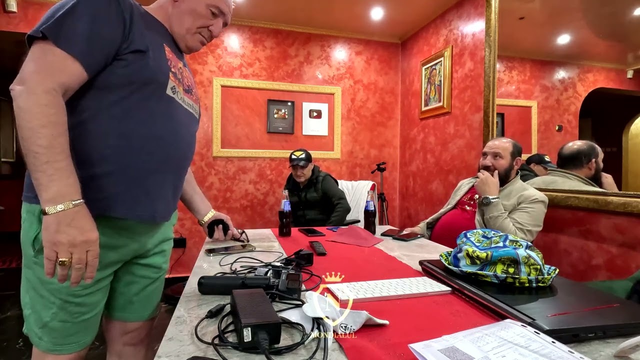 PESTELE SI POMPIERU LA CAMERA ASCUNSA POVESTI GRELE