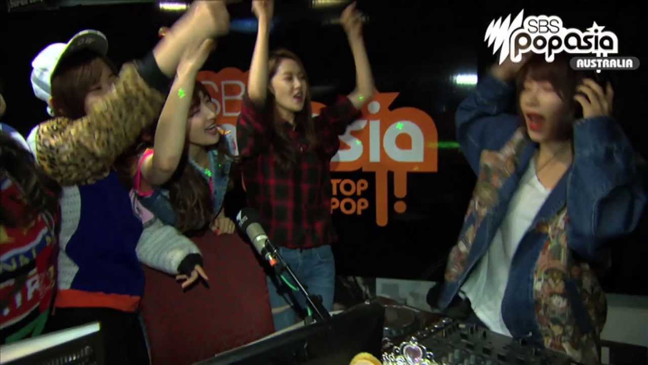 4Minute Behind the Scenes at SBS PopAsia TV Studios