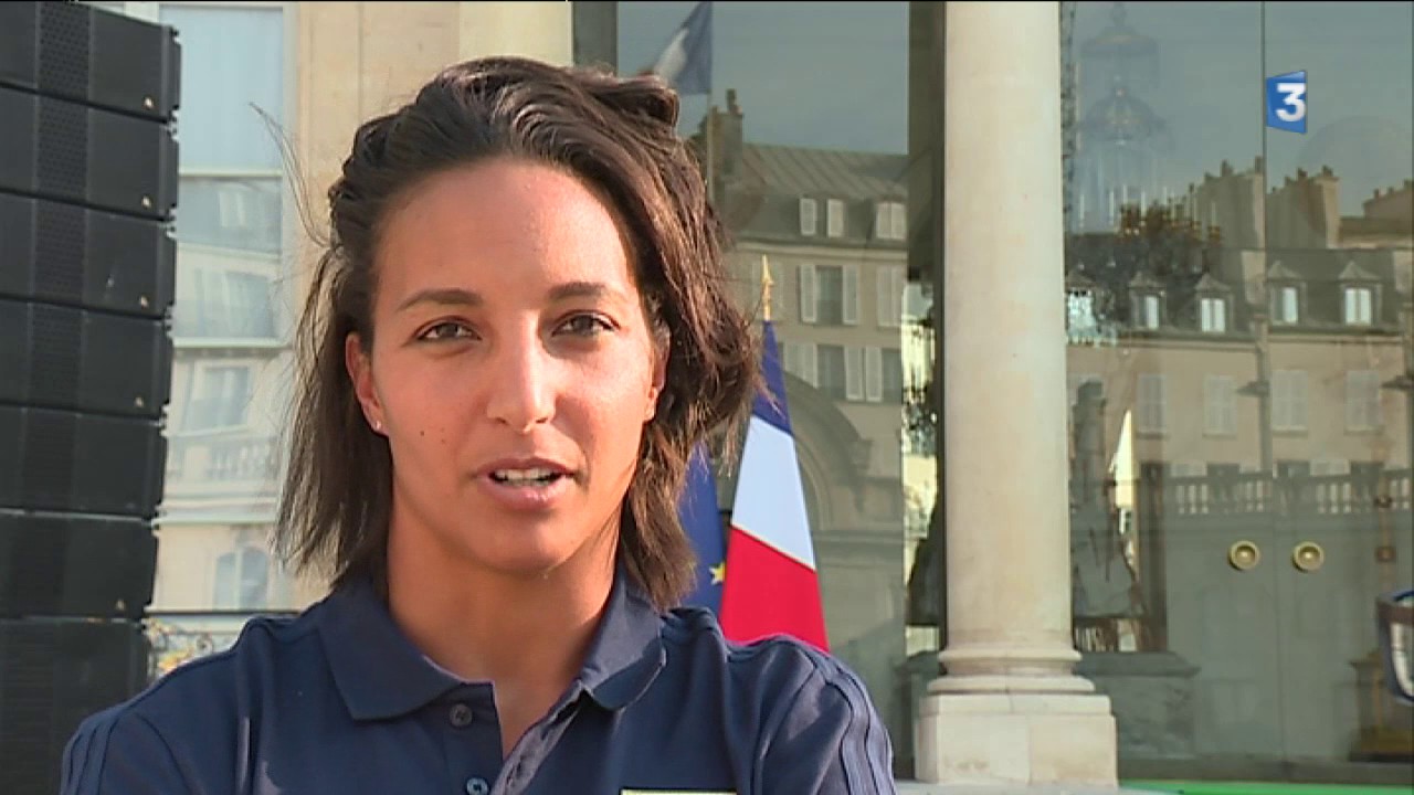 Olympique Lyonnais Féminin à l'Elysée: Interview de Sarah Bouhaddi