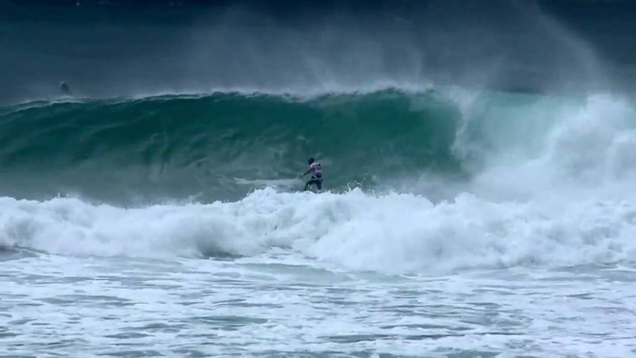 QUIKSILVER PRO 2009 - JOEL PARKINSON V MICK FANNING SEMI FINAL