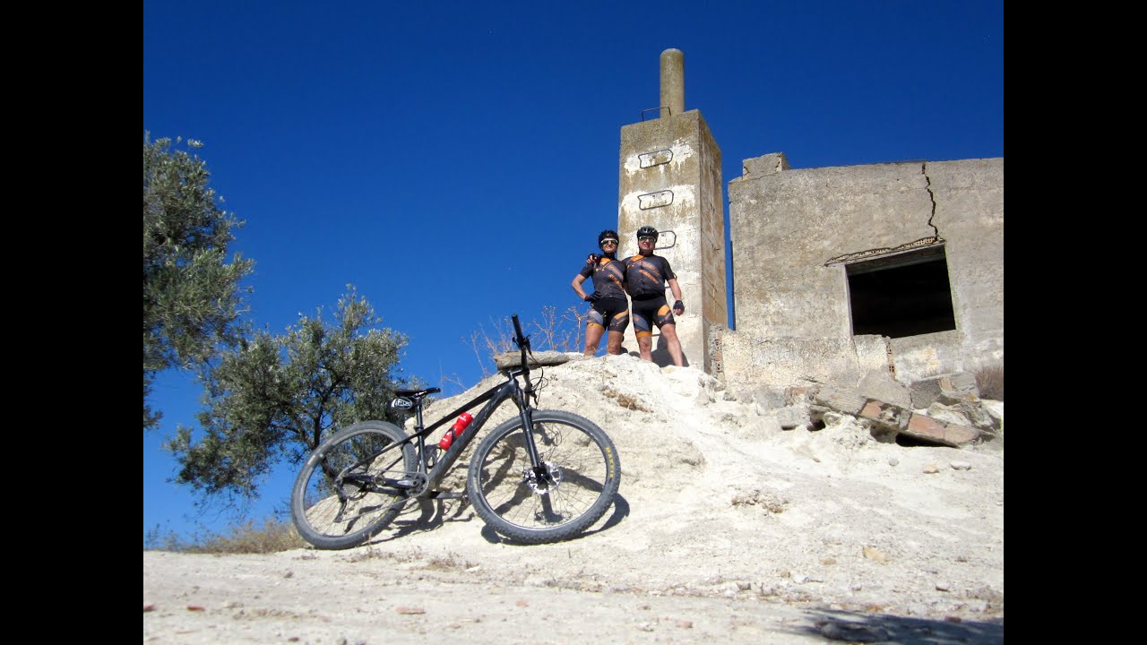 De Loma Linda a la Cruz de Montevives y el Tesorillo. Vuelta por Las Gabias.