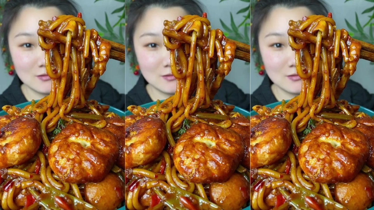 Rural Food Satisfying Eating Fried Noodles | Home Cooking Eating Show Really Delicious
