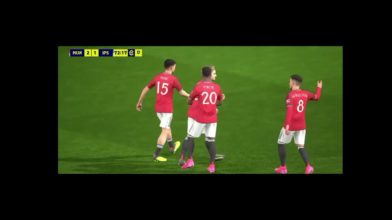 Munchester United começa a temporada da liga inglesa dando um show em campo