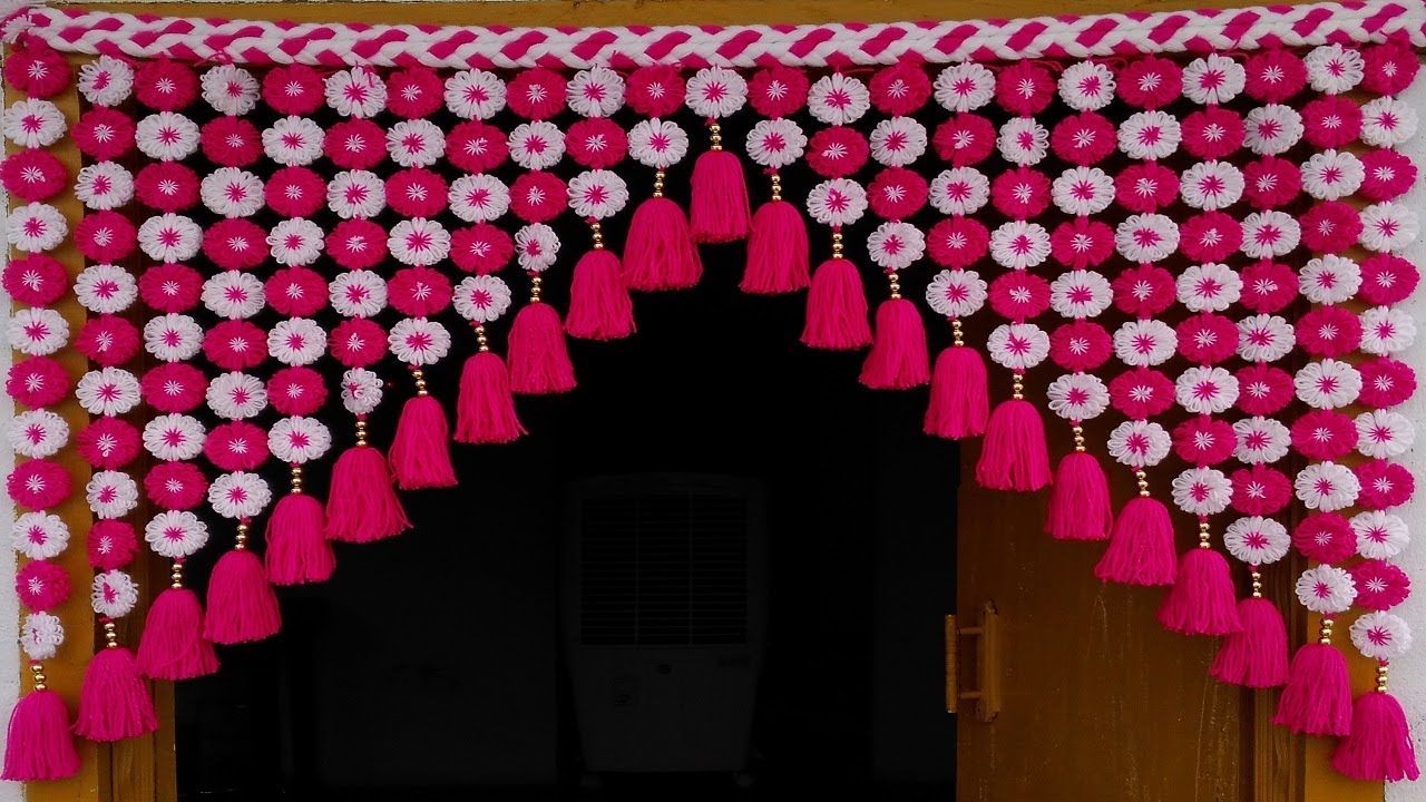 EASY DOOR HANGING TORAN MAKING !! DIY WOOLEN TORAN !! WOOLEN DOOR HANGING CRAFT IDEA