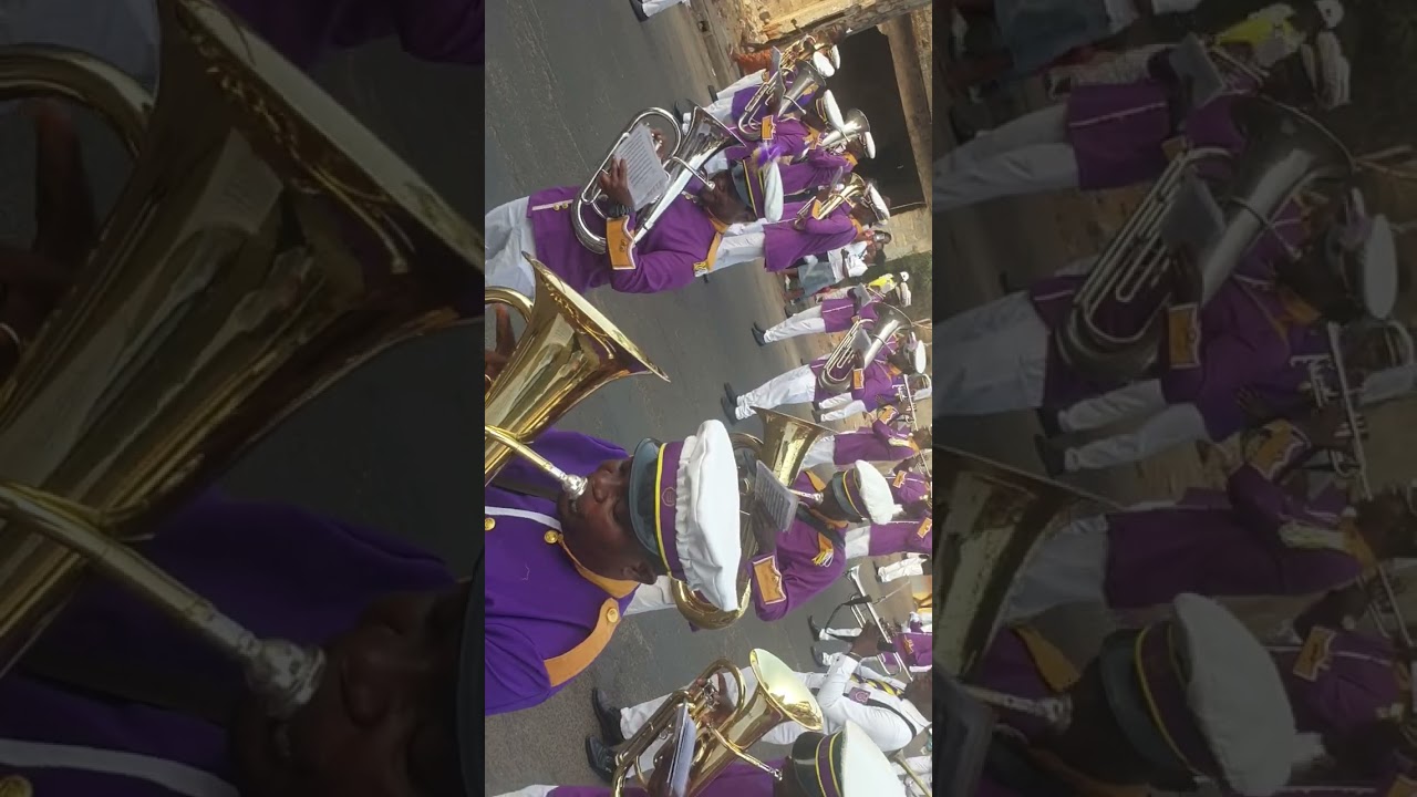(Larrida March )Played by WAM Collegiate school brass band