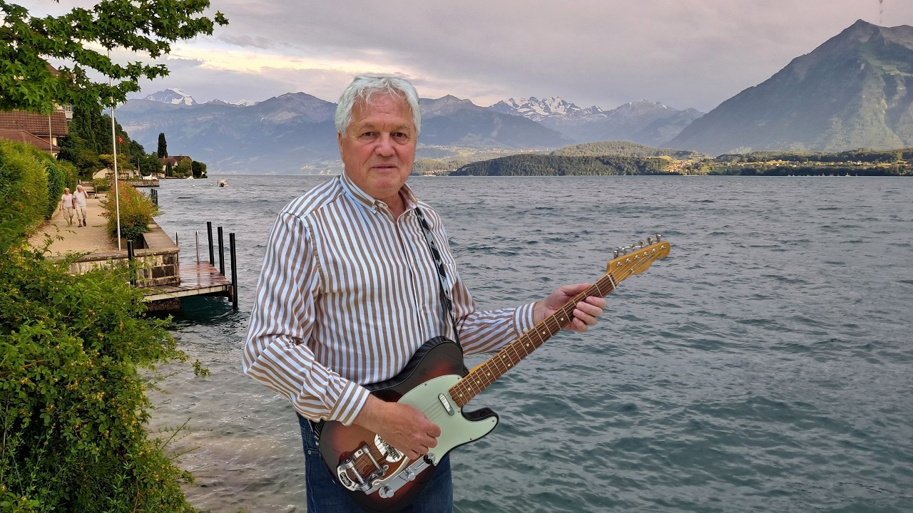 Jeden Tag zieht mich etwas zu dir hin - Vsak dan me nekaj k tebi vleče, guitar Bojan Trontelj