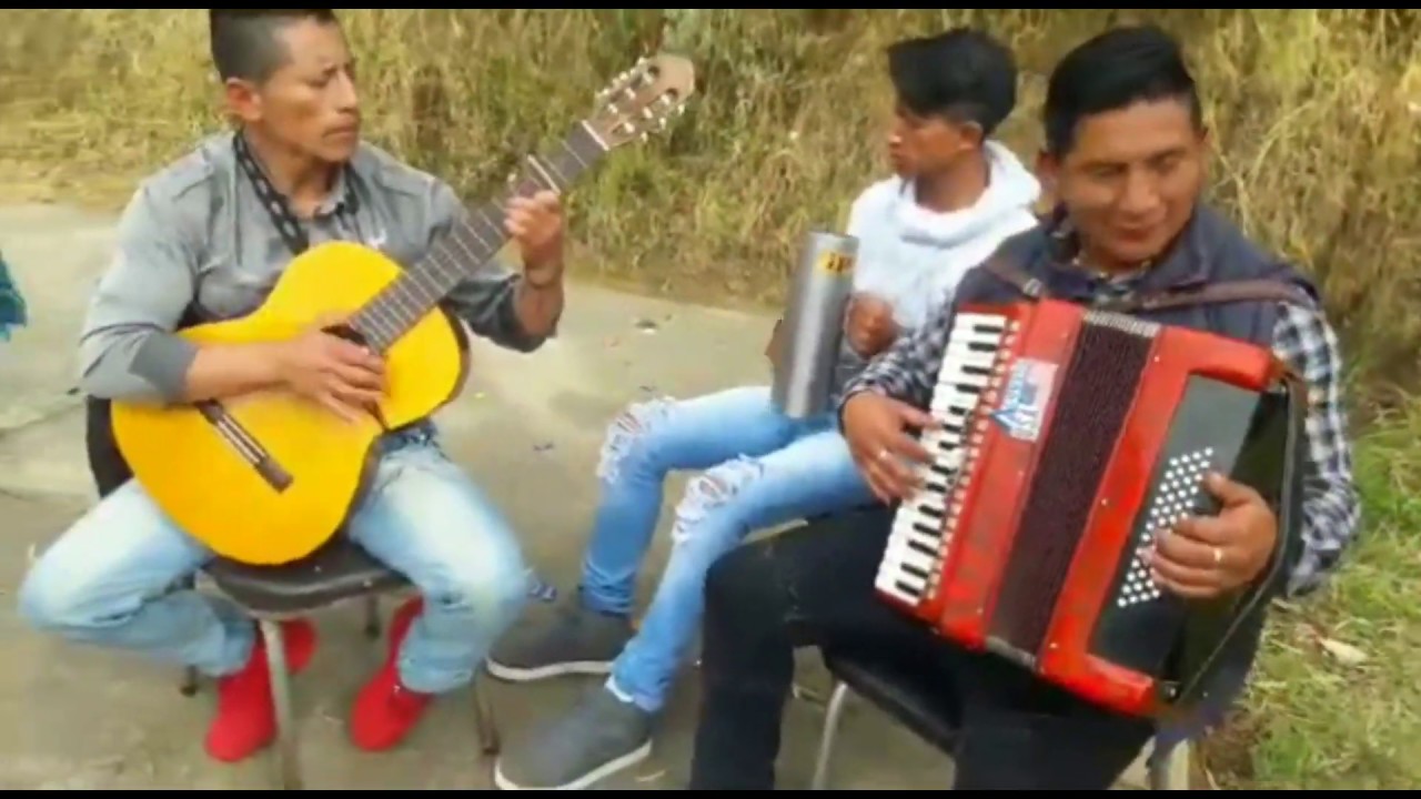 Los Consoladores Del Amor en mil mil junto cn la familia loja