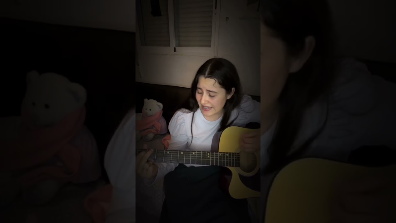 Dios les Bendiga acá les dejo un pequeño cover de esta hermosa alabanza 🙌🏻🎶