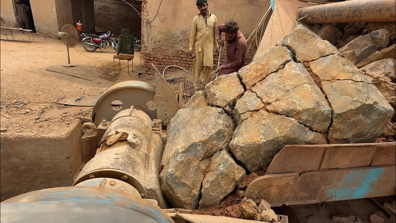 👹Top BiG Rock Crusher Machine:A Giant in Action&rdquo;Big Rocks Crushing:A Powerful Process #rockcrusher