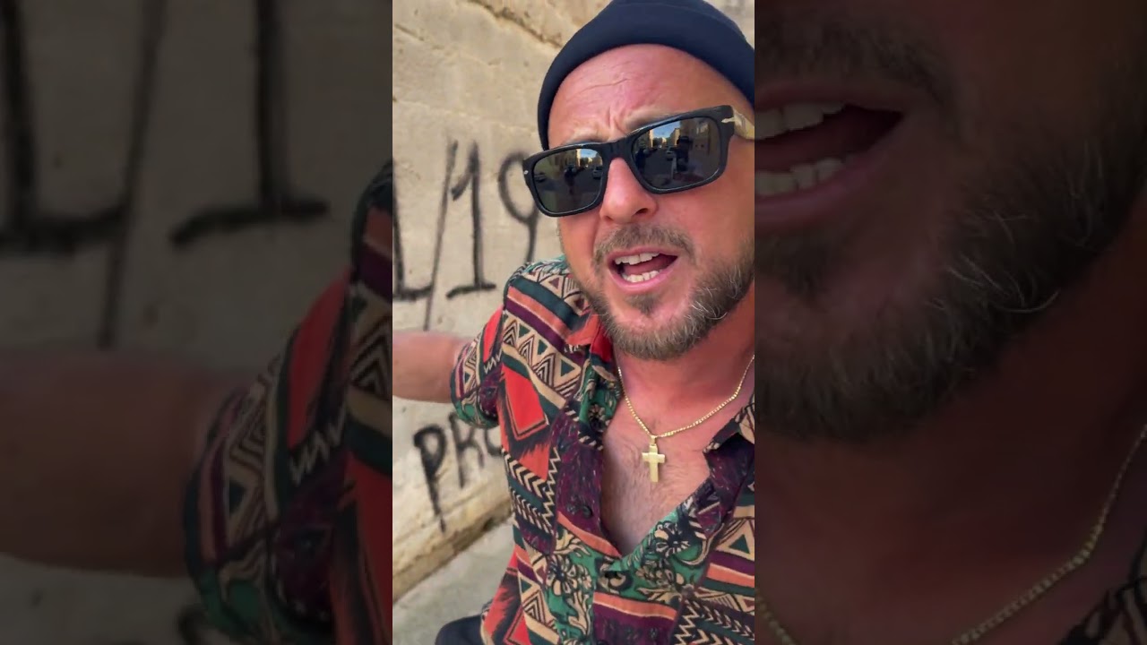 ROCKY G.VOX: Tunz Tunz