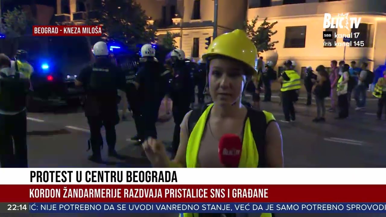 Demonstranti sa gas maskama i maramama na licu - napeto u Kneza Miloša