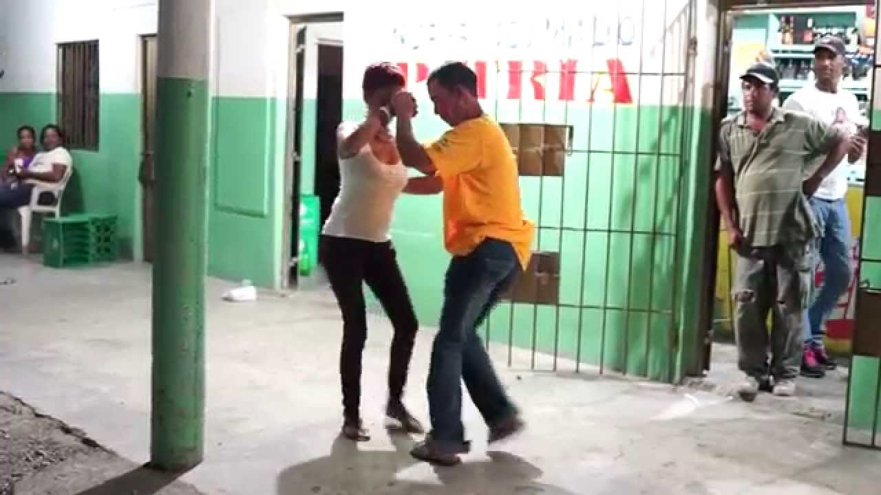 Bachata Dancers - Bachateros Bailando Playa de Bonao