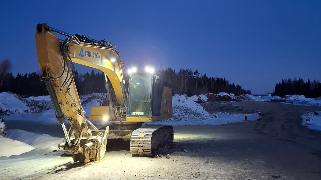 Rail Baltica - Ripping up frozen ground with CAT 320GC