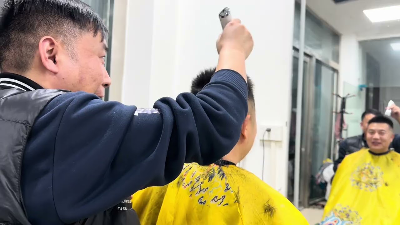 男士短发这样剪，简单时尚不落伍，喜欢就试试