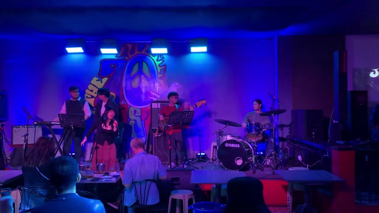 JAN ROMINA - FOOL (Live at the 70s Bistro)