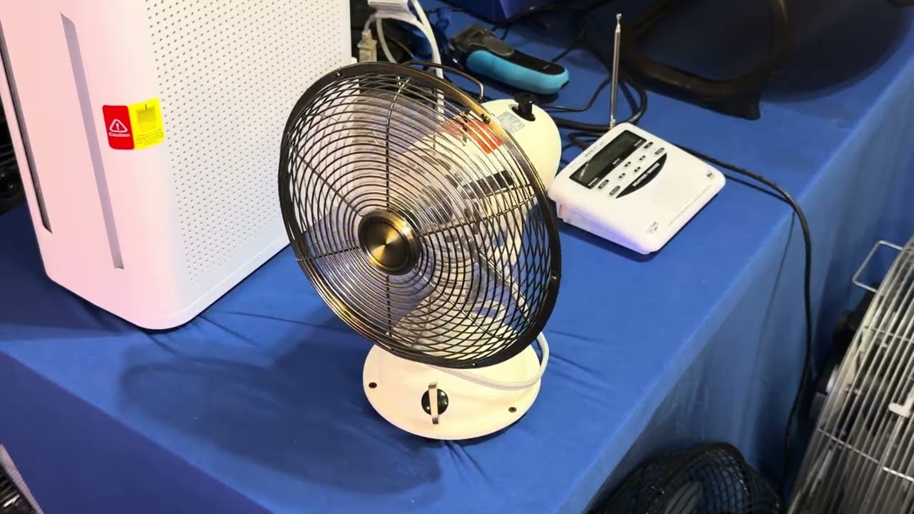 Modern Vintage desk fan 