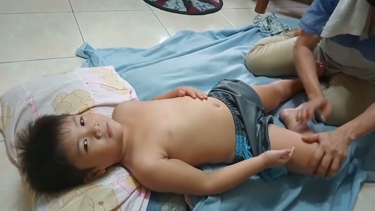 Body Massage ni tonton (first time) #27thuploadvideo