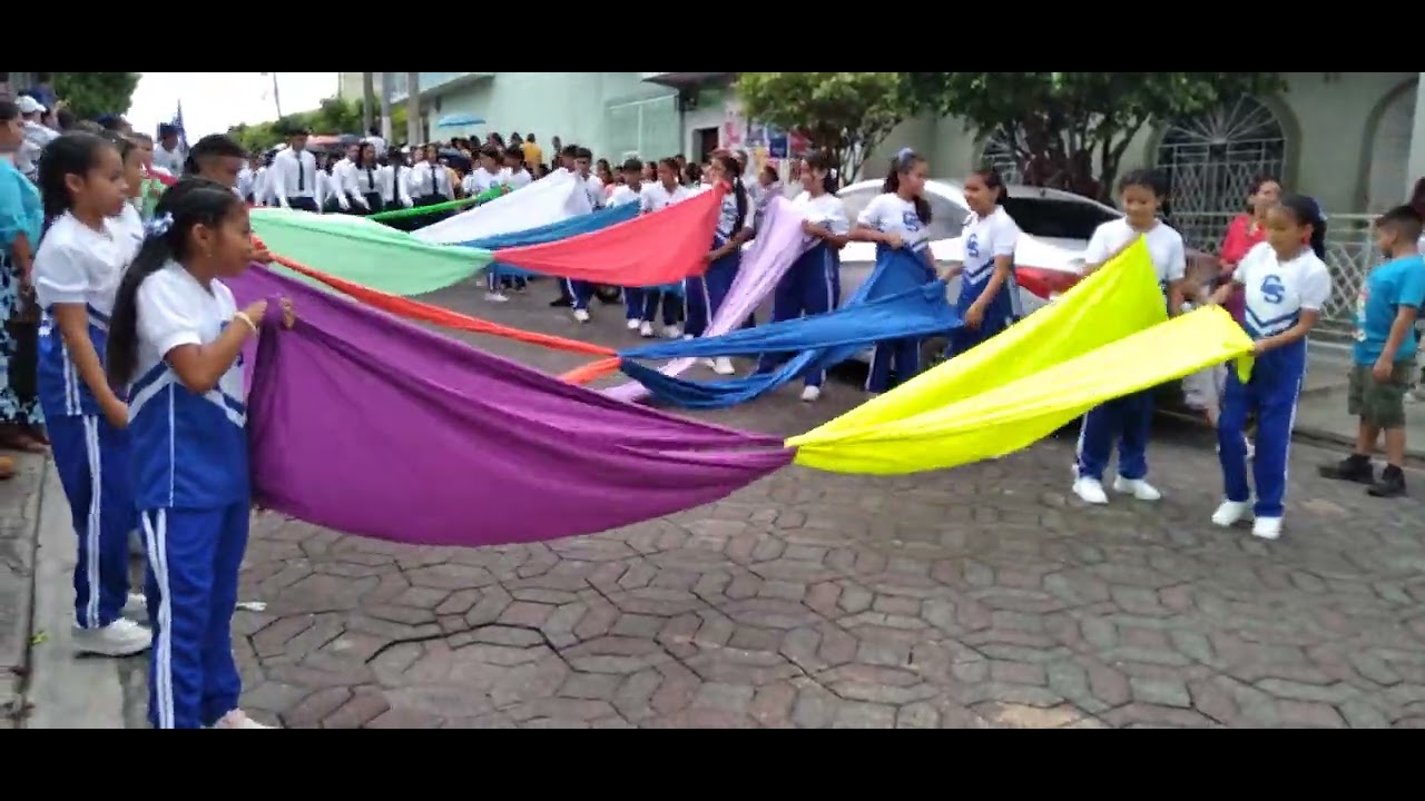 desfile 15 de septiembre san rafael cedros