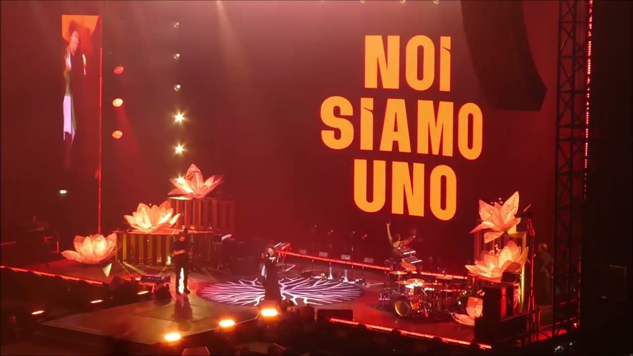 Elisa -  Qualcosa che non c'è (con presentazione musicisti e tecnici) - Roma, 25 novembre 2025