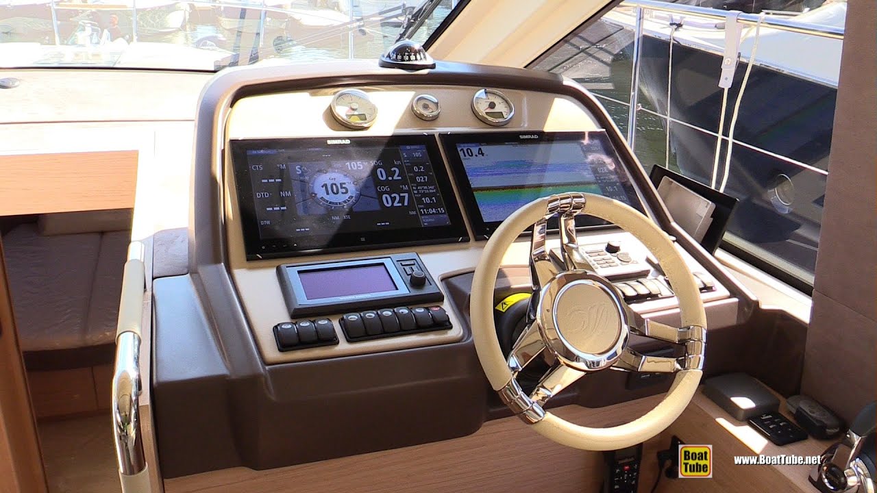 2015 Beneteau Monte Carlo 5 Motor Yacht - Walkaround - 2015 Montreal In Water Boat Show