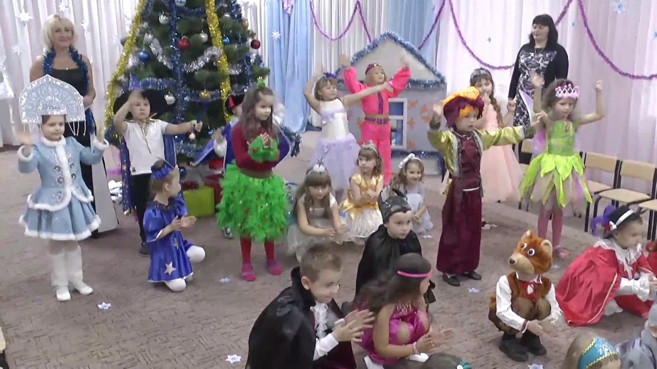 Новорічний Флешмоб. Яскравий вхід на свято!