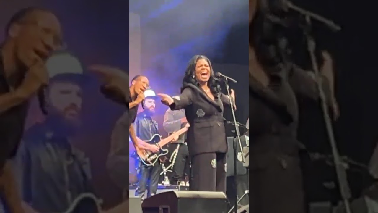 🙏🏾🙏🏾Kim Burrell "Holy One"
