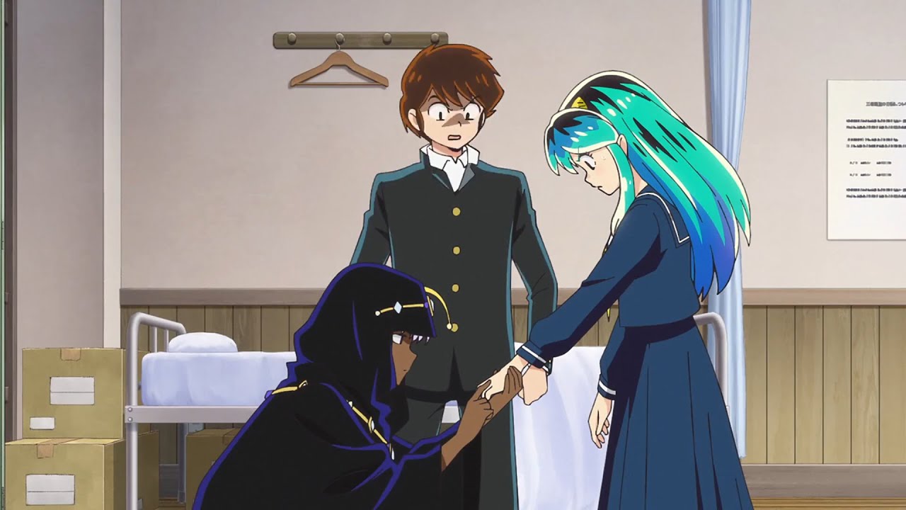 The strange man gives a ring as a gift to Lum!  ^_^  