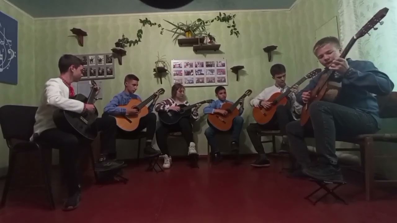 Ансамбль гітристів, Акорд '', О. Ходаківський ,, Український триптих''