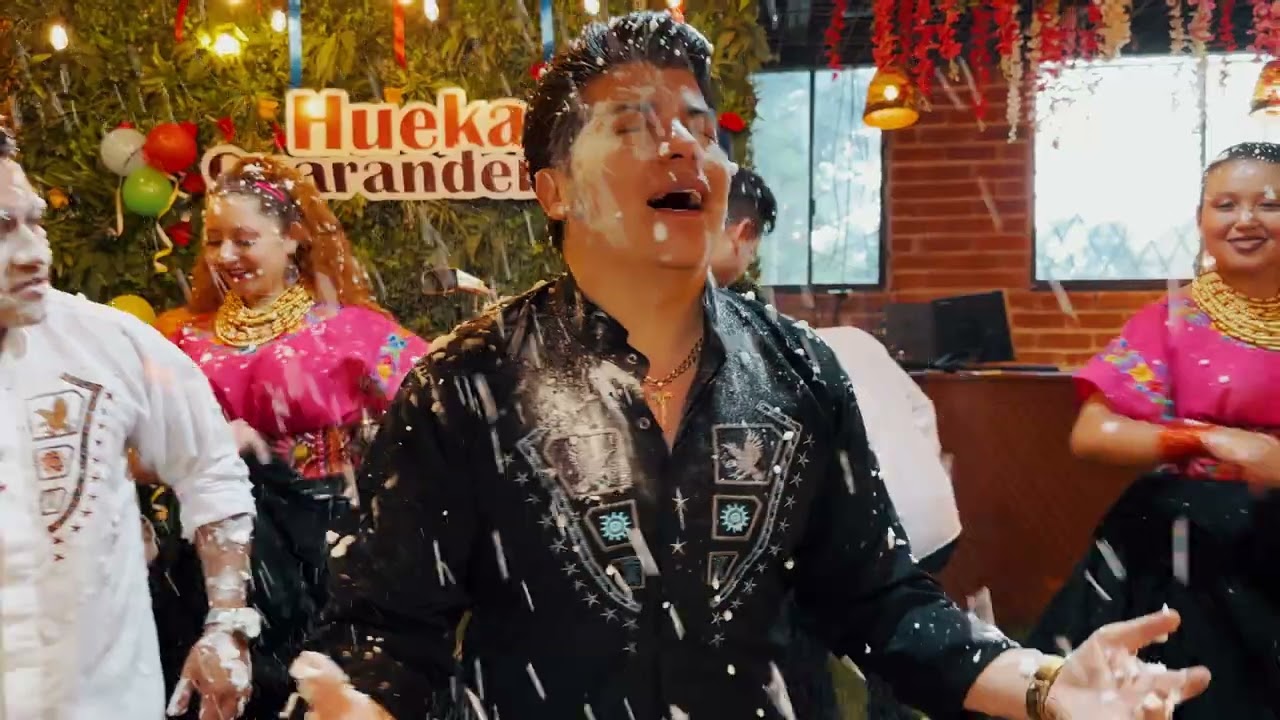 Gerardo Morán y Los Más Queridos - A la Voz del Carnaval (Vídeo Oficial)