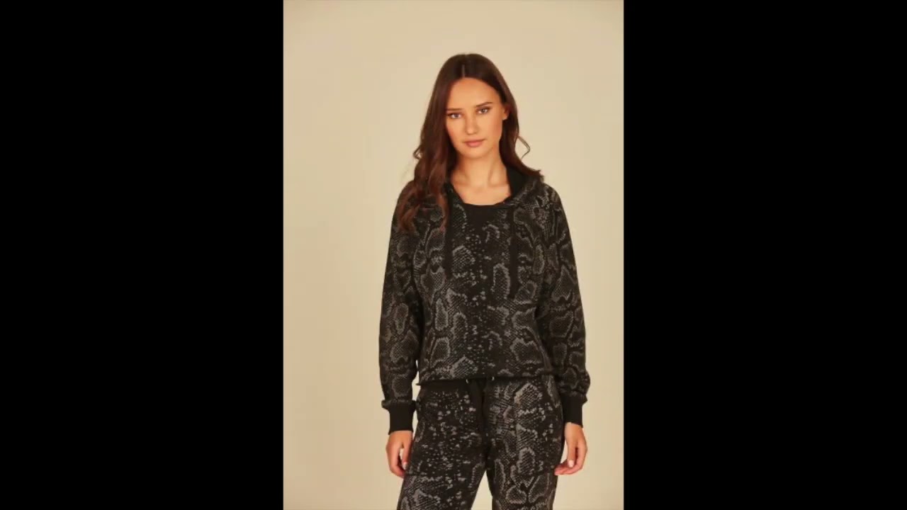 Ocean Drive Stylish Women's Casual Outfits