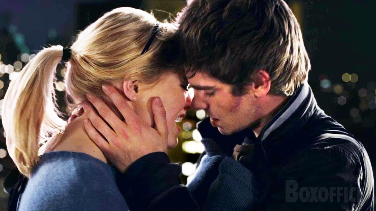 Peter Parker embrasse farouchement Gwen Stacy | The Amazing Spider-Man |