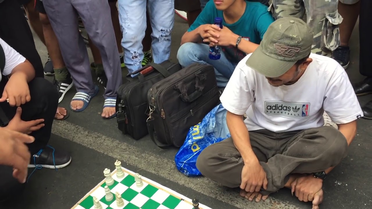 Master catur di maluin oleh junaidi karo karo