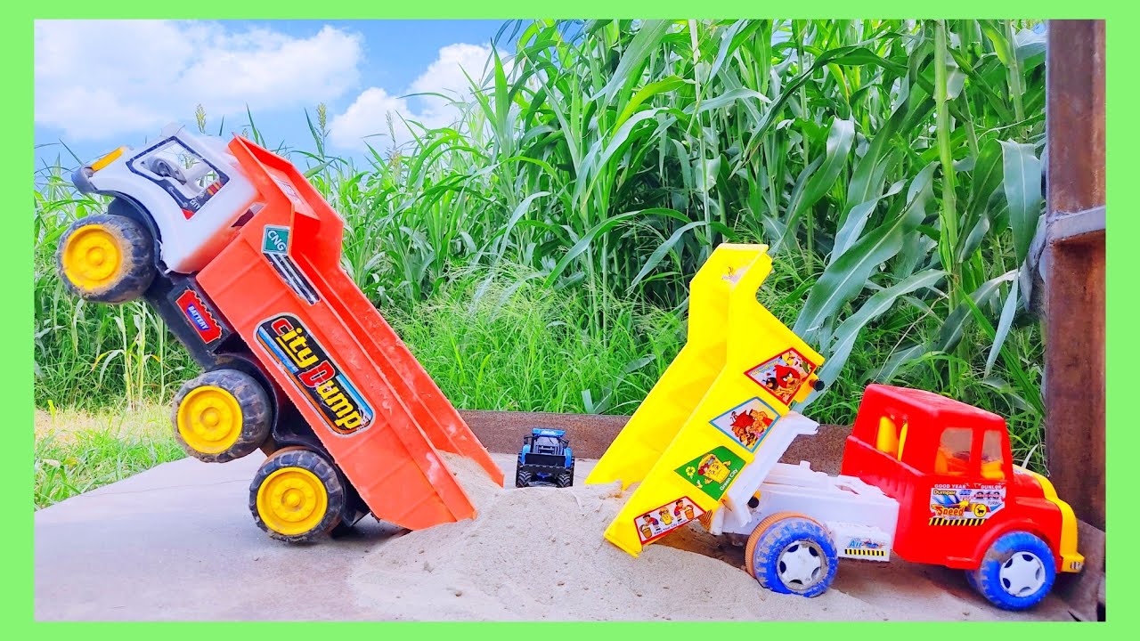 Fully Loading Sand By Hmt Tractor | toy video | For kids video | jcb Loading hmt tractor