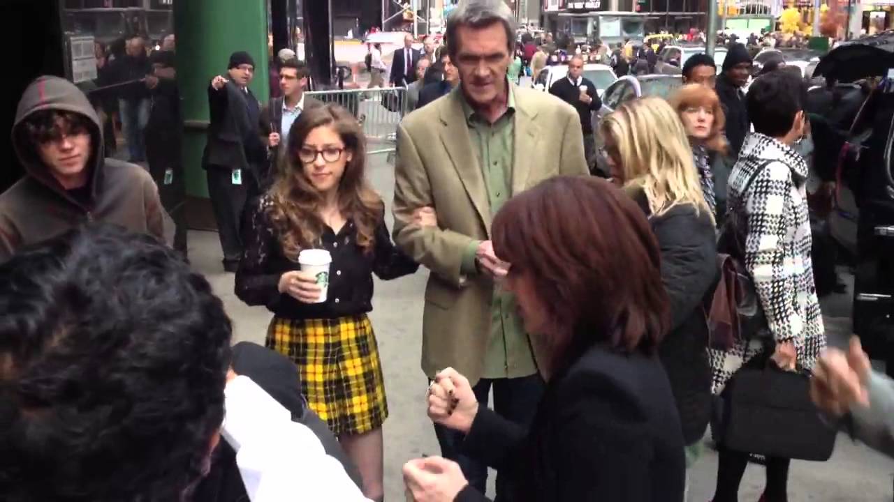 The Middle Cast signing and posing with fans at GMA  #TheMiddle100 in NYC