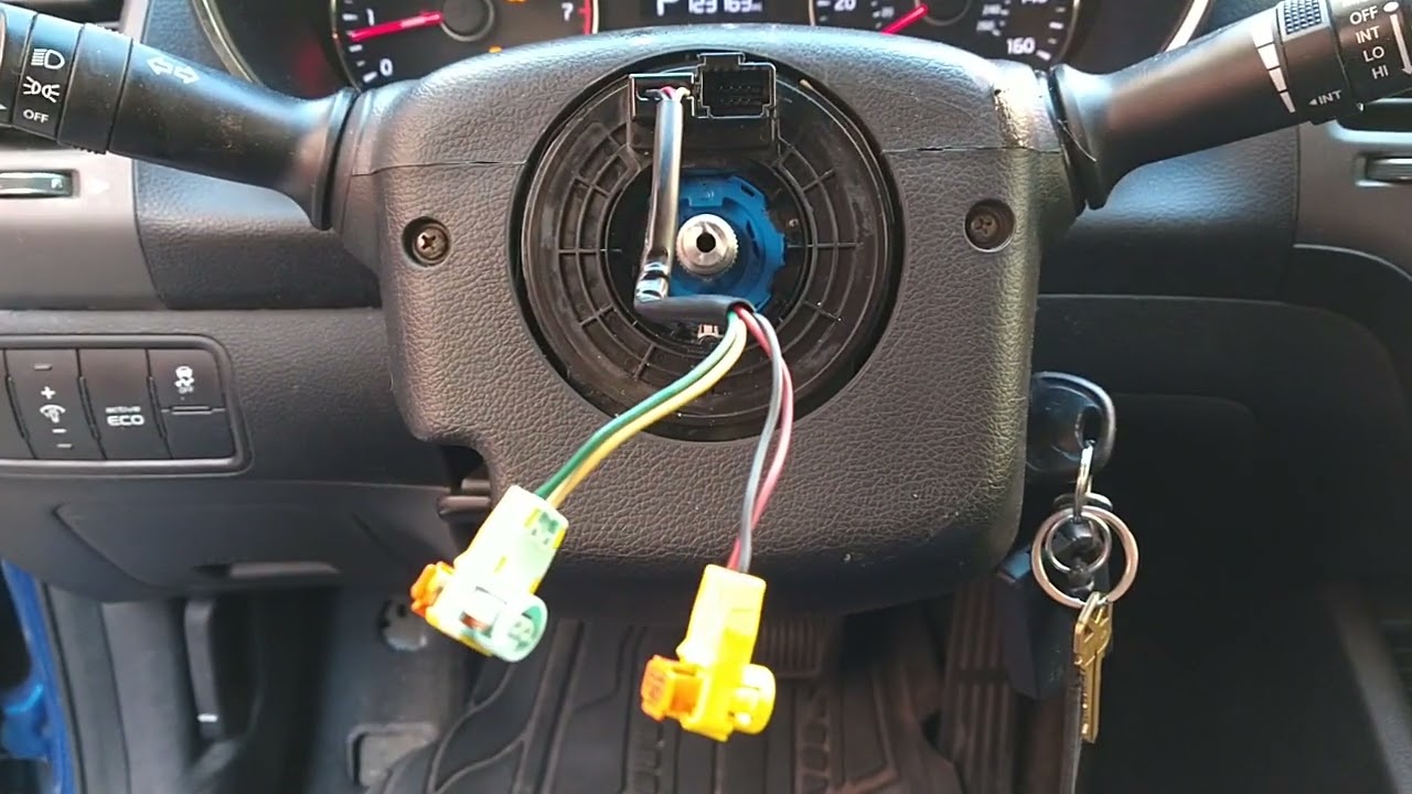 Reparando Clock Spring, Driver Air Bag and Claxon Kia Forte 2014 - 2020