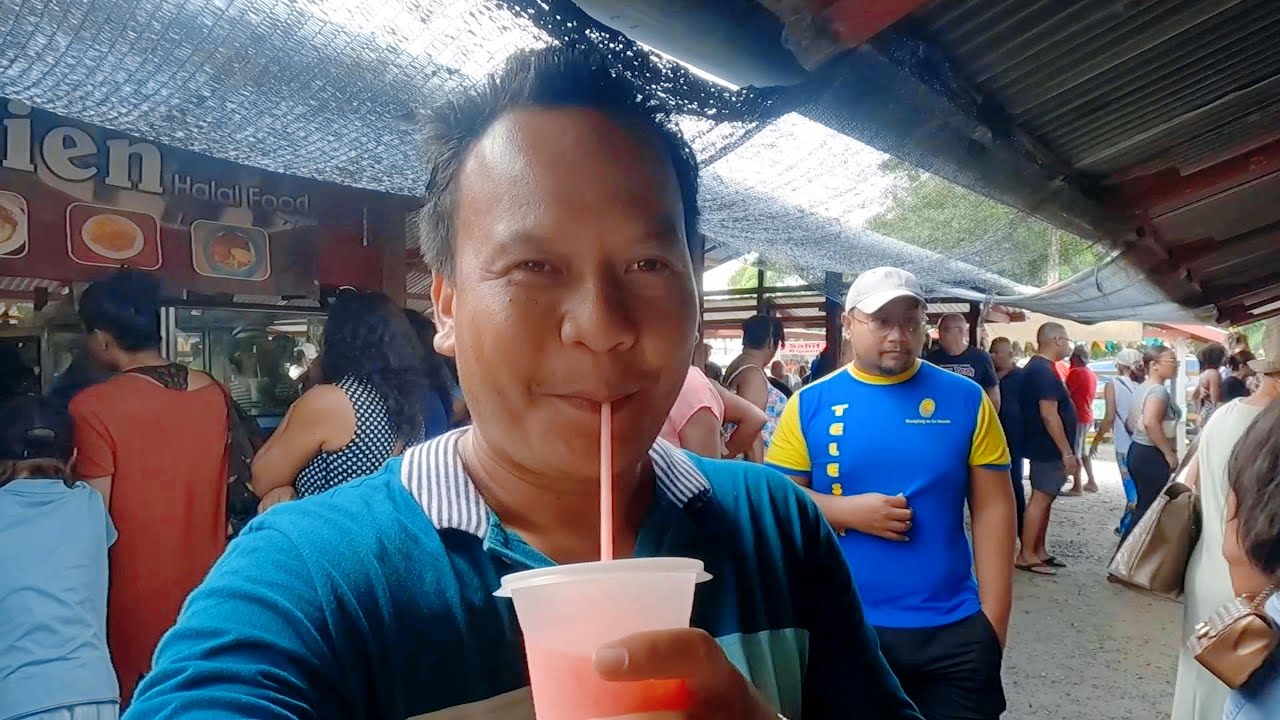 Exploring Saõenah Market in Suriname