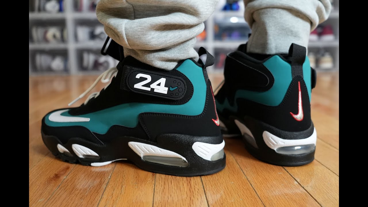 Распаковка, обзор, определение размера и примерка на ногах кроссовок NIKE AIR GRIFFEY MAX 1 