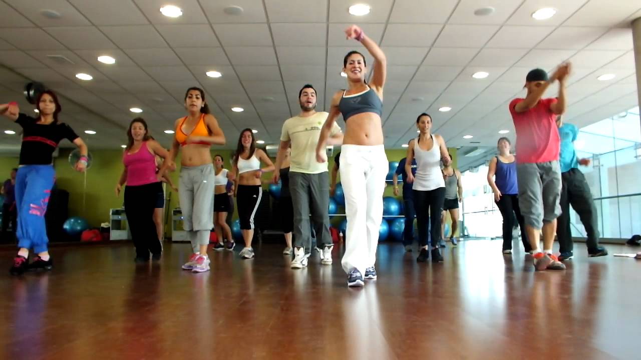ZUMBA CON VIVI RODRIGUES