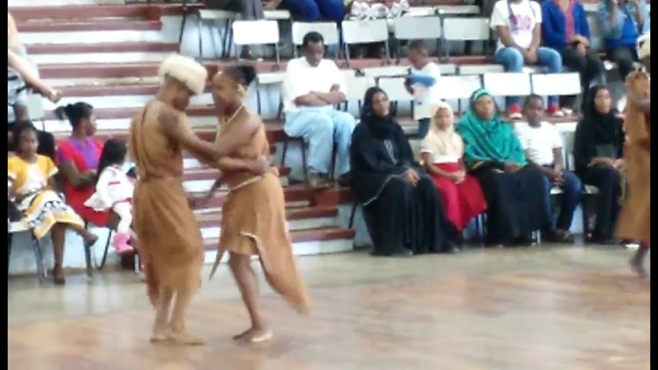 BOMAS OF KENYA- Kikuyu Dance Performance