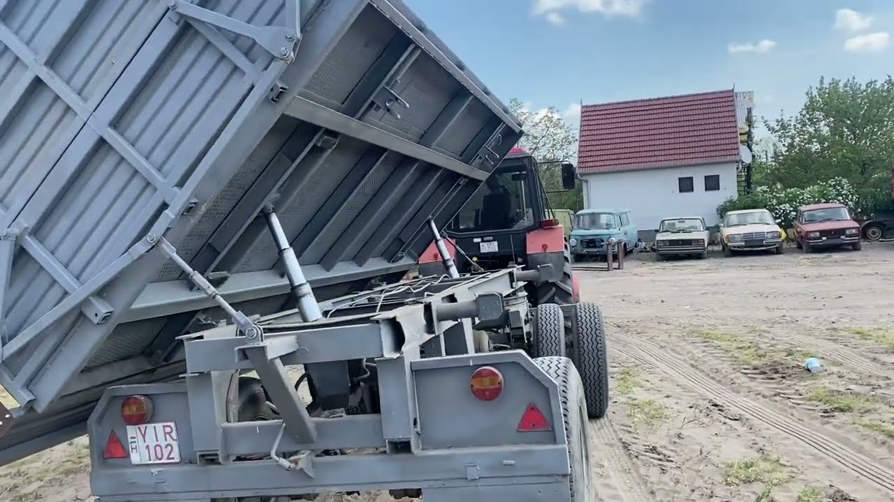 Bss 12 tonn&aacute;s billenős p&oacute;tkocsi bemutat&oacute;