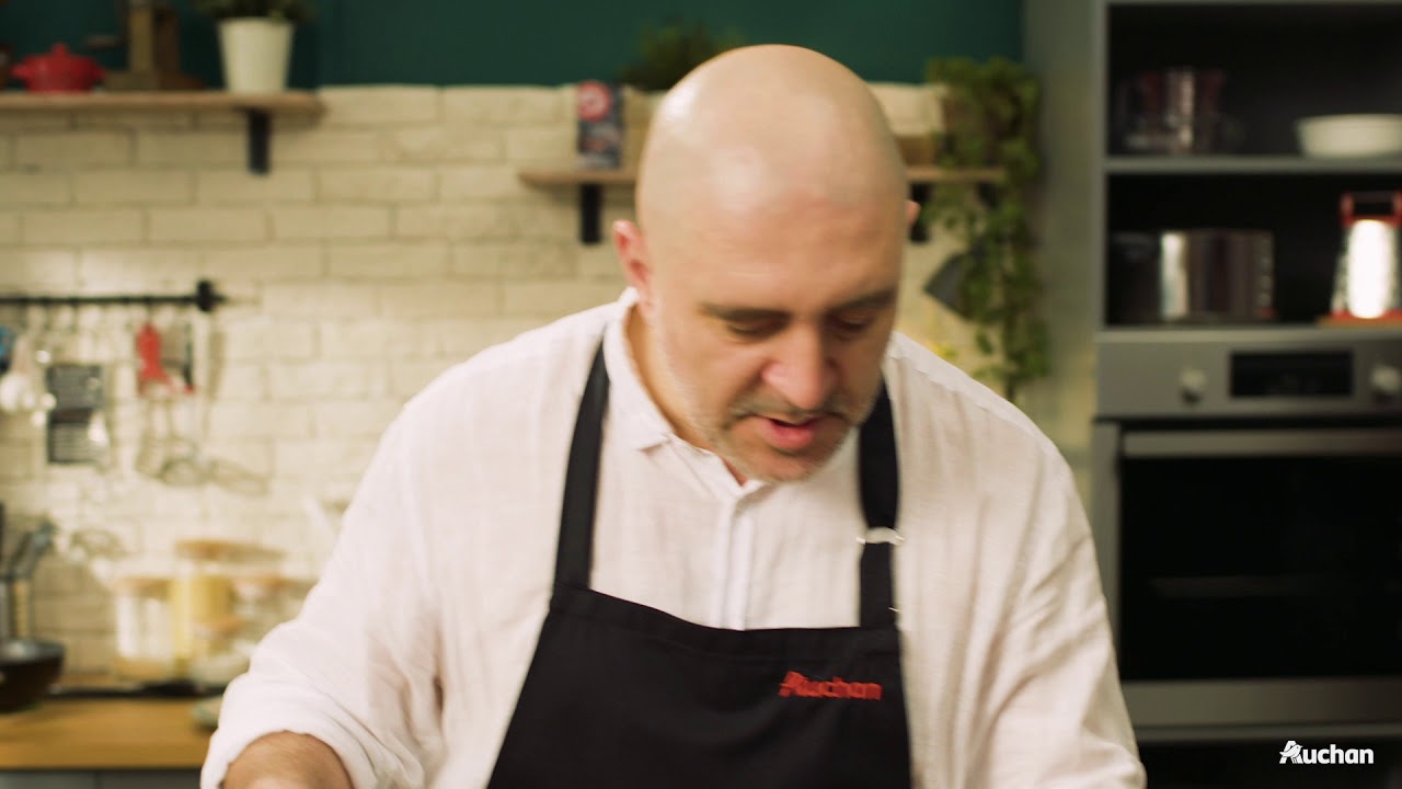 Farfuria lui Exarhu - Cotlete de berbecuț, ardei cu migdale și stafide