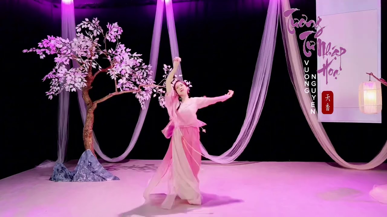 Múa TƯƠNG TƯ NHẬP HOẠ 《相思如画》 - #muacotrang #lopmuathayvuong #vuongnguyendance 
