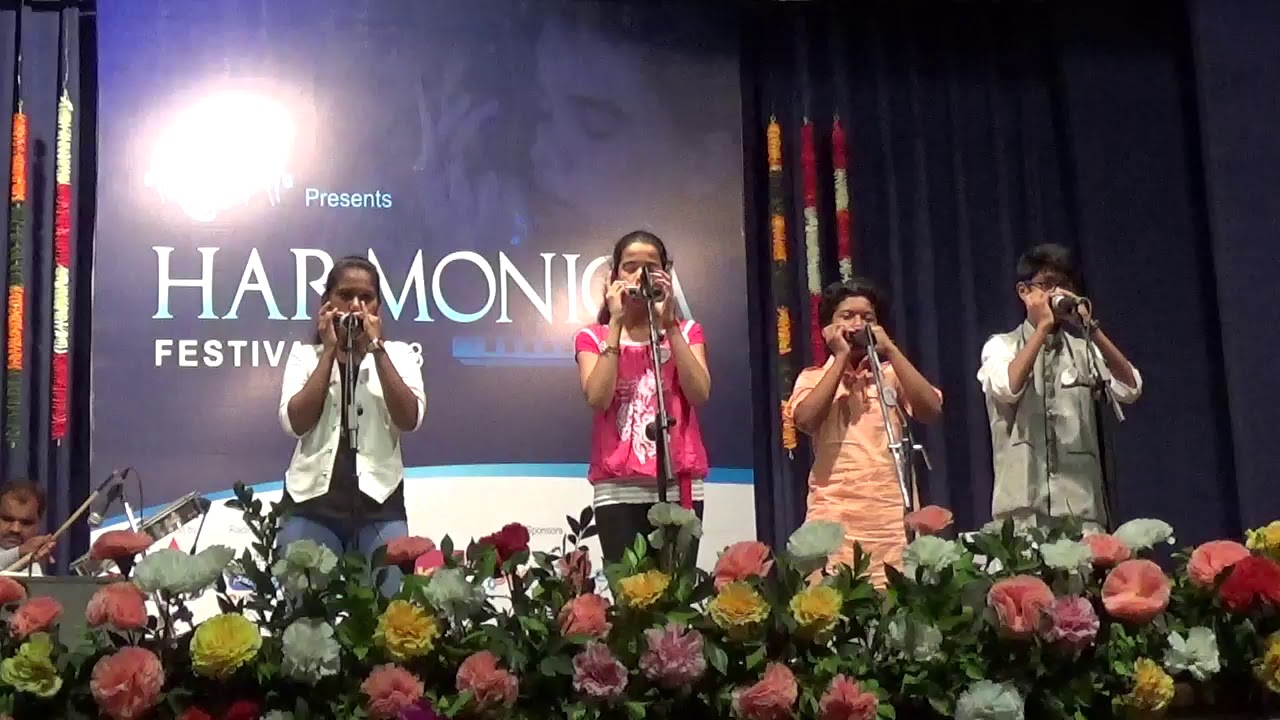 Lavani on Harmonica - Apsara Aali