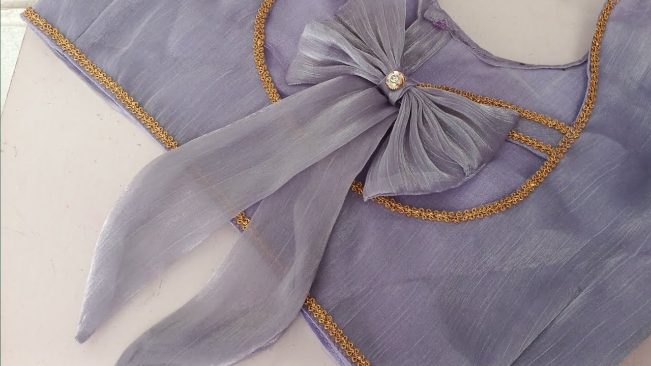 blouse ki design //blouse back neck design// blouse design cutting and stitching ब्लाउज़ का डिजाइन 