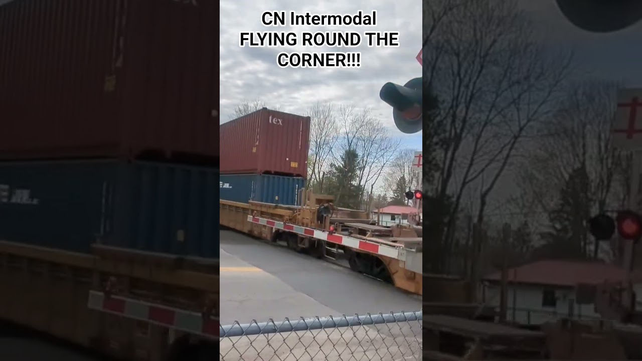 CN Intermodal Flying High down the Kingston Sub!
