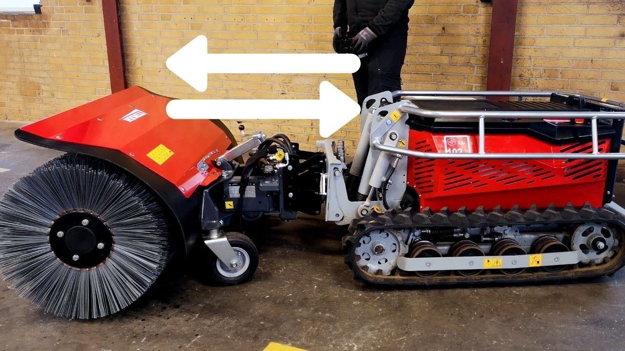 How to Install Hydraulic Sweeper Timan RC-1000 | Montage Kehrwalze | Montage Kost